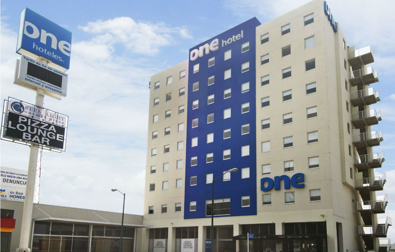 One Puebla Angelopolis Periferico Hotel Exterior foto
